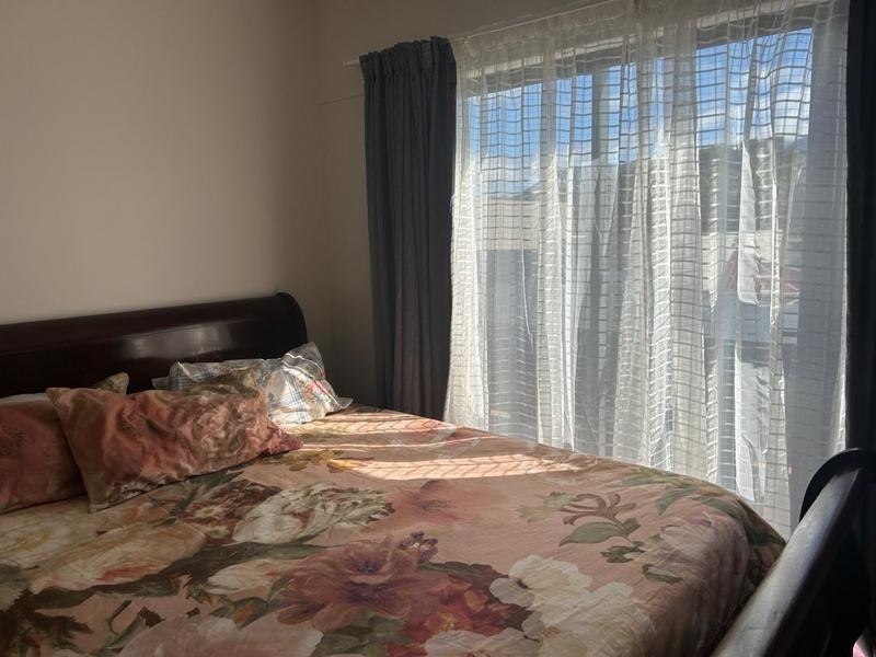 To Let 2 Bedroom Property for Rent in Lansdowne Western Cape